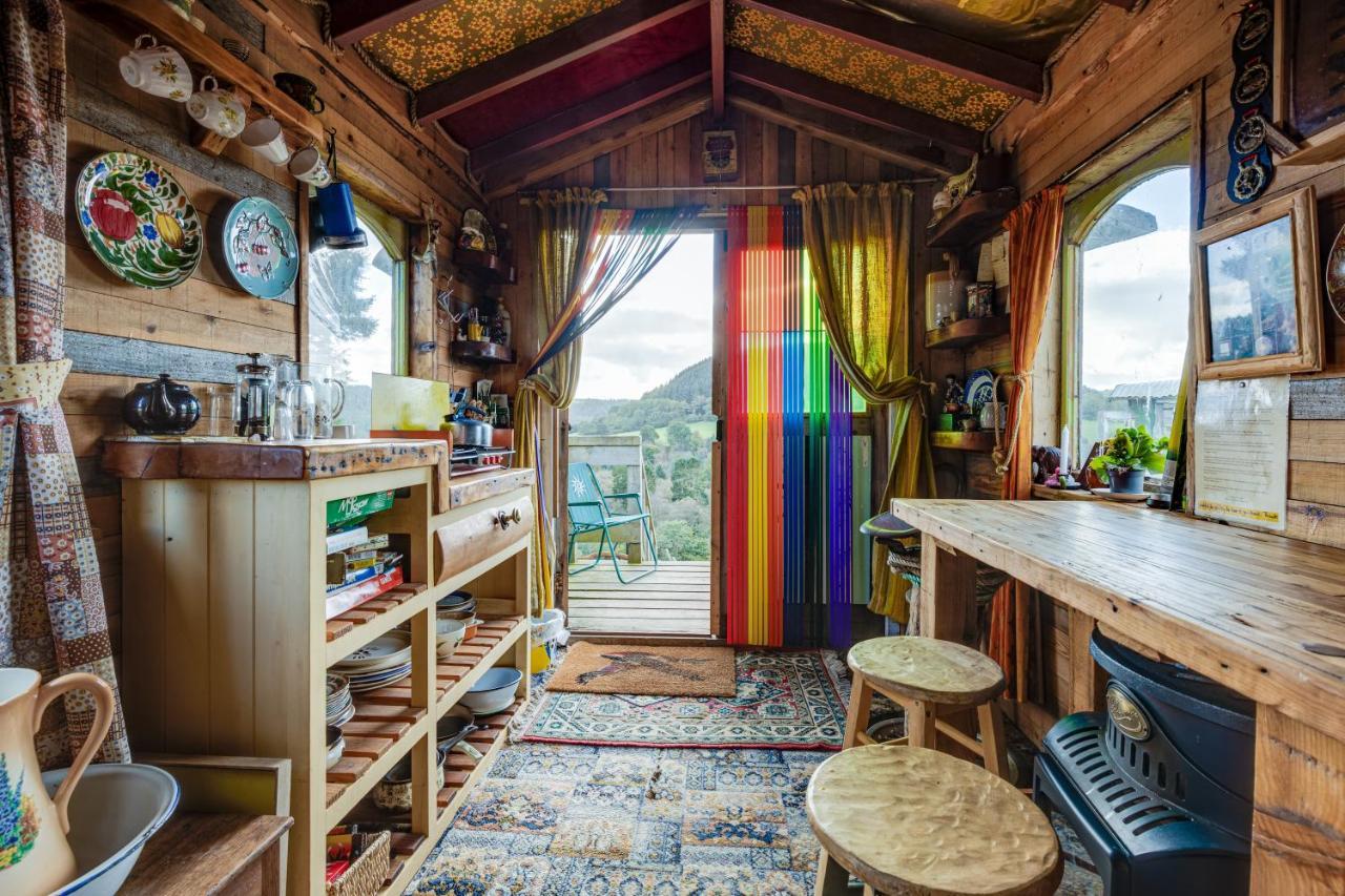 2 X Double Bed Glamping Wagon In Dalby Forest Scarborough Exterior photo